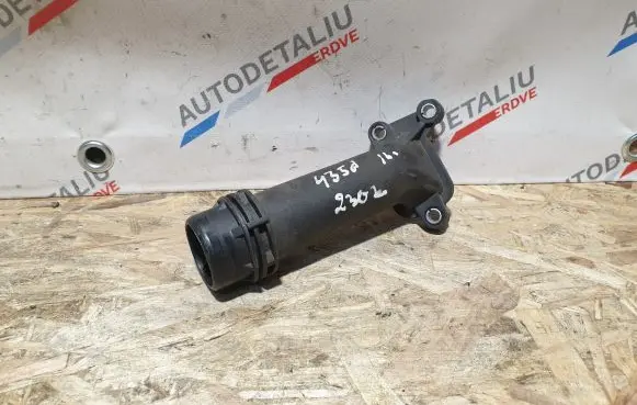 BMW 4 F32 F33 Engine coolant pipe/hose 7810707 11127810707