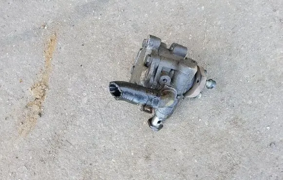 Skoda Octavia Mk1 (1U) Power steering pump