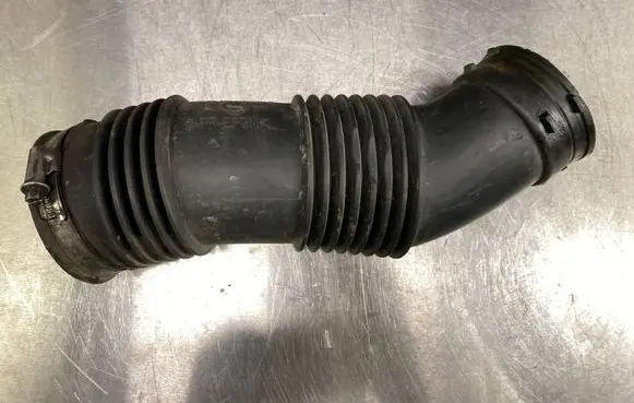 Ford Galaxy Intercooler hose/pipe N07011B150 N07011B160