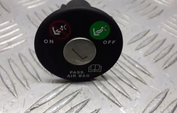 Alfa Romeo 147 Other switches/knobs/shifts 46480451