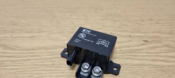 BMW 3 G20 G21 Coolant fan relay 9198302
