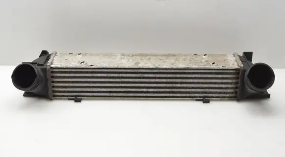 BMW 1 E81 E87 Intercooler radiator 7524916