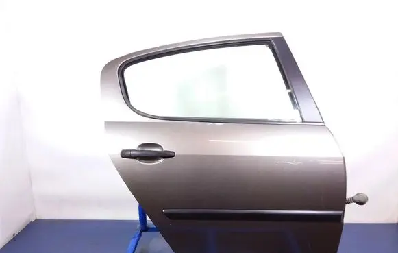 Peugeot 407 Rear door 