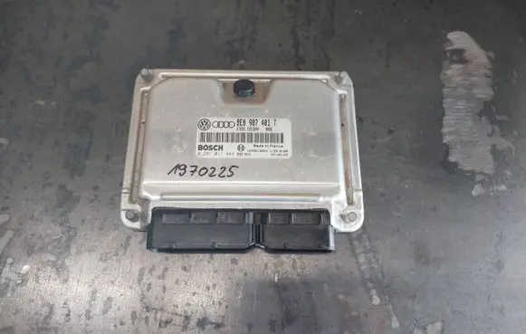 Skoda Superb B5 (3U) Engine control unit/module 8E0907401T 0281011444