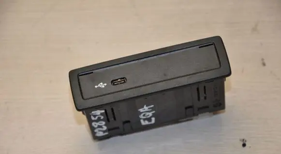 USB socket connector