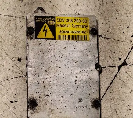 Audi A6 S6 C6 4F Headlight ballast module Xenon 5DV00829000 30920102268102