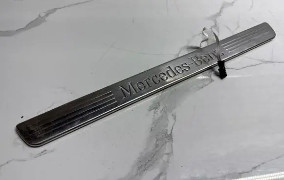 Mercedes-Benz A W176 Front sill trim cover A2466805400