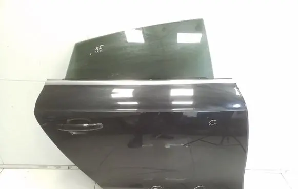Audi A5 8T 8F Rear door