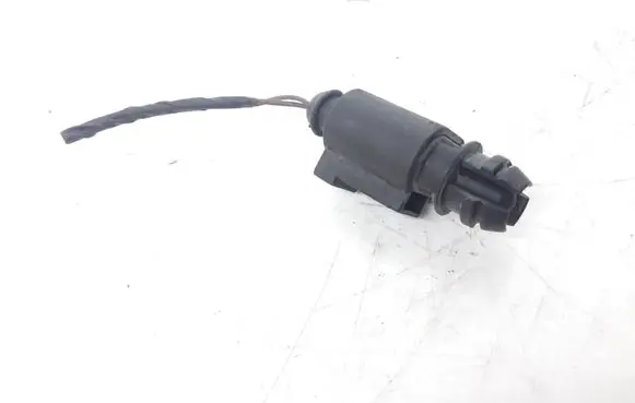 Volkswagen Touran I Outside/external air temperature sensor 8Z0820535