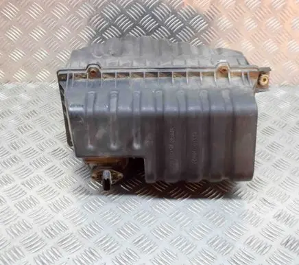 SsangYong Rexton I Air filter box 6650943048 0280218130
