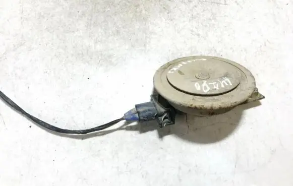 Volkswagen Golf III Horn signal