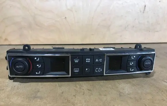 Citroen C5 Climate control unit 96829415ZD K32260050019