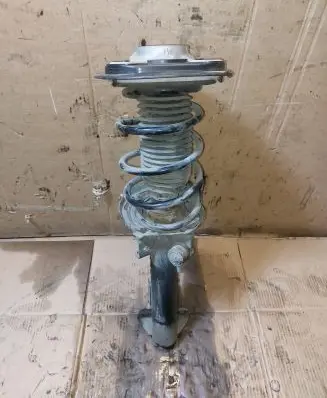 Mercedes-Benz E W212 Front shock absorber with coil spring 6562548