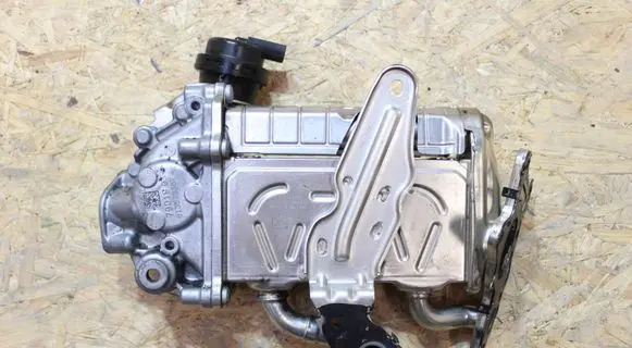 Mercedes-Benz E W213 EGR valve cooler 8271363 1711603713 A6541401700