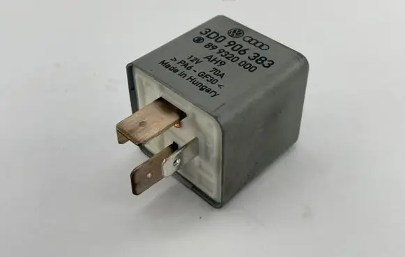 Volkswagen Touareg I Other relay 3D0906383