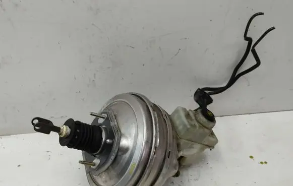 BMW 7 E65 E66 Brake booster