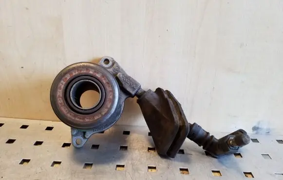 Volvo V70 clutch release bearing 6900012