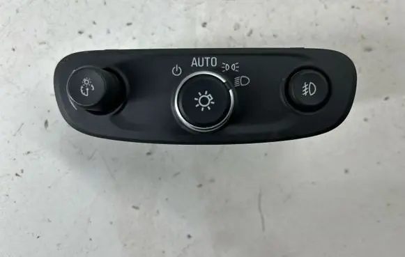 Buick Encore I Light switch 84201596 03299B F5A246B