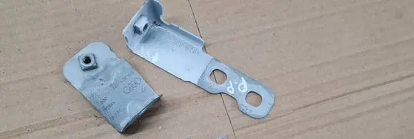 Audi A5 Fender mounting bracket 8W6821434 8W6821470 8W6821471