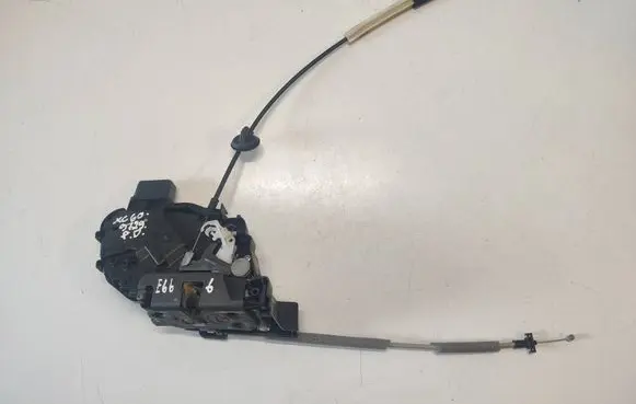 Volvo XC60 Front door lock 30799301