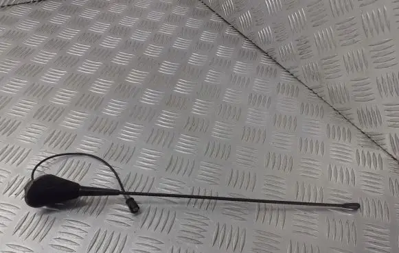 Volkswagen Golf IV Aerial antenna filter 