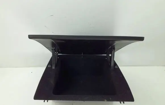 Volkswagen Touran I Glove box 1T1857921A