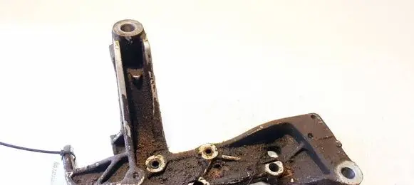 Skoda Octavia Mk2 (1Z) Front lower control arm/wishbone