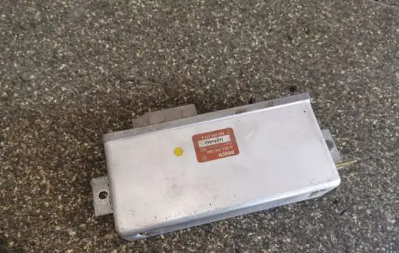 Audi 100 S4 C4 ABS control unit/module 0265100056 4A0907379A