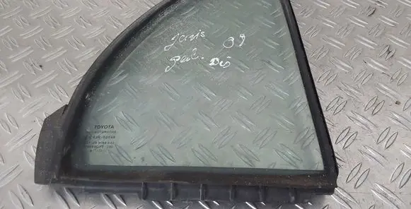 Toyota Yaris Rear vent window glass 43R00048