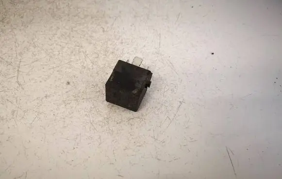 Mercedes-Benz E W211 Other relay A0025421319