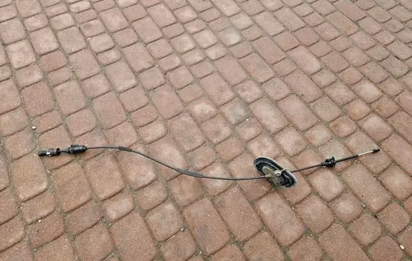 Opel Astra K Gear shift cable linkage 39065798