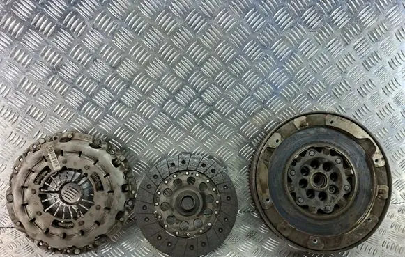 BMW 1 E81 E87 Clutch set kit 7567830