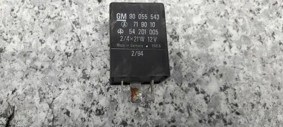Opel Combo B Fuel pump relay 90055543