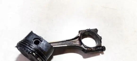 Audi A4 S4 B5 8D Piston with connecting rod 027b