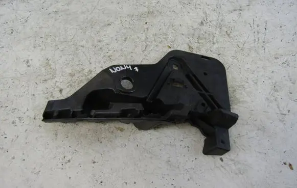 BMW 2 G42 Rear bumper mounting bracket 8495054