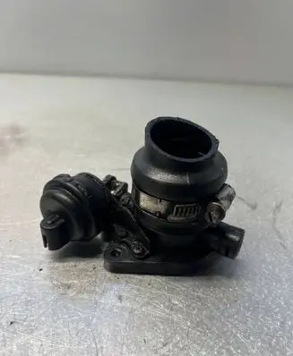 Renault Megane II Throttle body valve 8200302798d