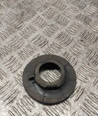Volvo XC40 Rear coil spring rubber mount 8888114934