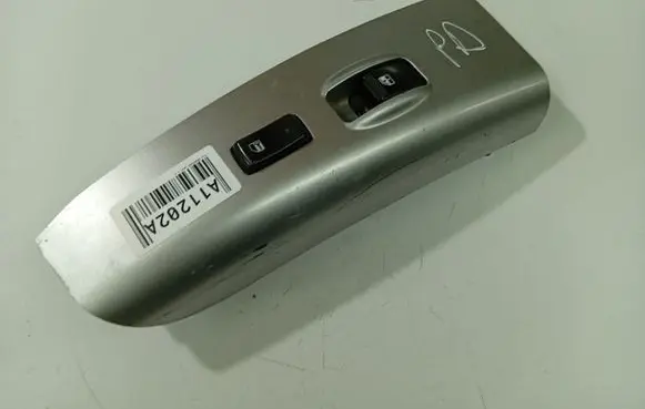 KIA Sportage Front door window switch trim 4835101110