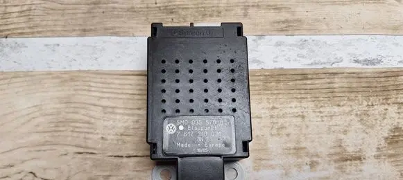 Volkswagen Golf Plus Aerial antenna amplifier 5M0035570B 7617310031