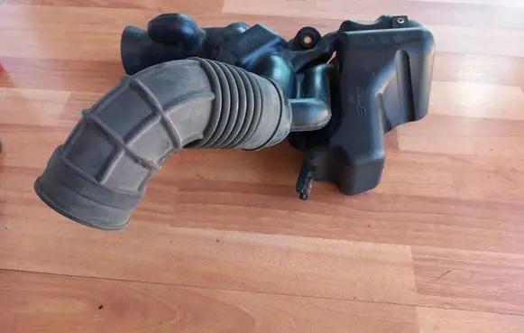 Air intake duct part
