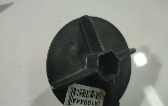 Renault Scenic II - Grand scenic II Spare wheel bolt 8200317791