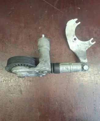 Audi A4 S4 B5 8D Generator/alternator belt tensioner 038145283A