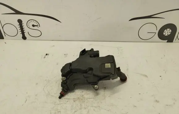 Mercedes-Benz C AMG W205 Oil breather separator A1770780119