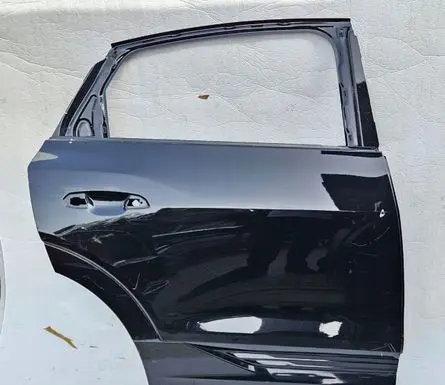 Audi e-tron Rear door