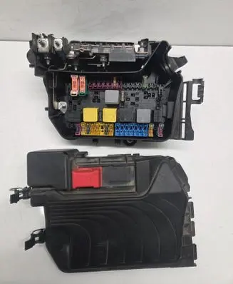 Mercedes-Benz CLA C117 X117 W117 Fuse module A2465400182