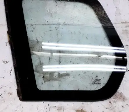 Mitsubishi Space Star Rear side window