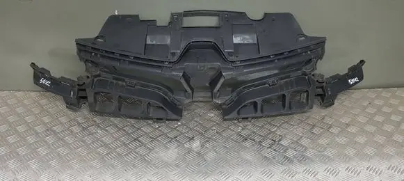Renault Megane III Front bumper mounting bracket 620367995R