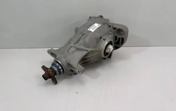 BMW 5 G30 G31 G38 Rear differential 8624221