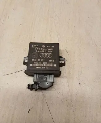 Audi A3 S3 8P Light module LCM 8P0907357 5LA00837920