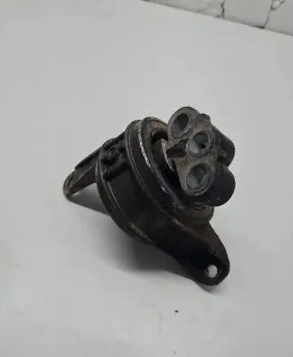 Opel Zafira B Engine mount bracket 90589246 5878092